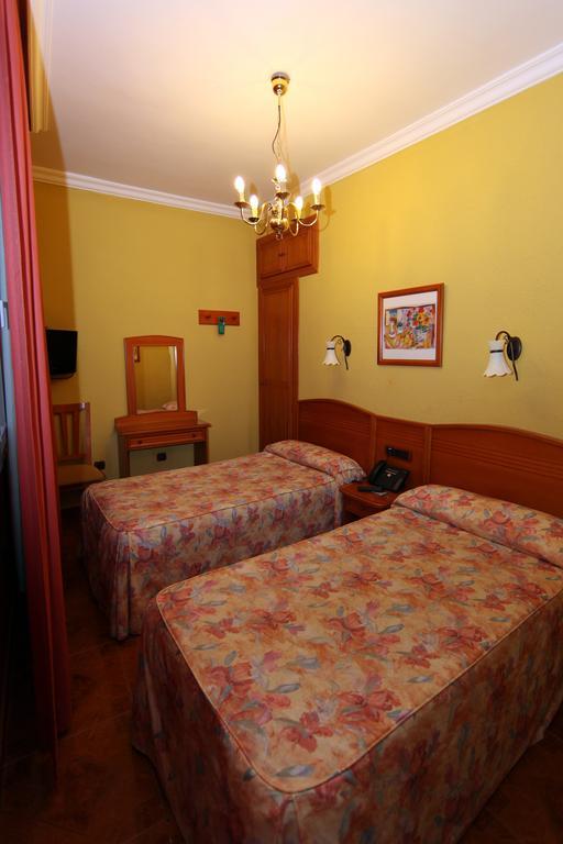 Hotel Hostal Victoria Màlaga Pokoj fotografie